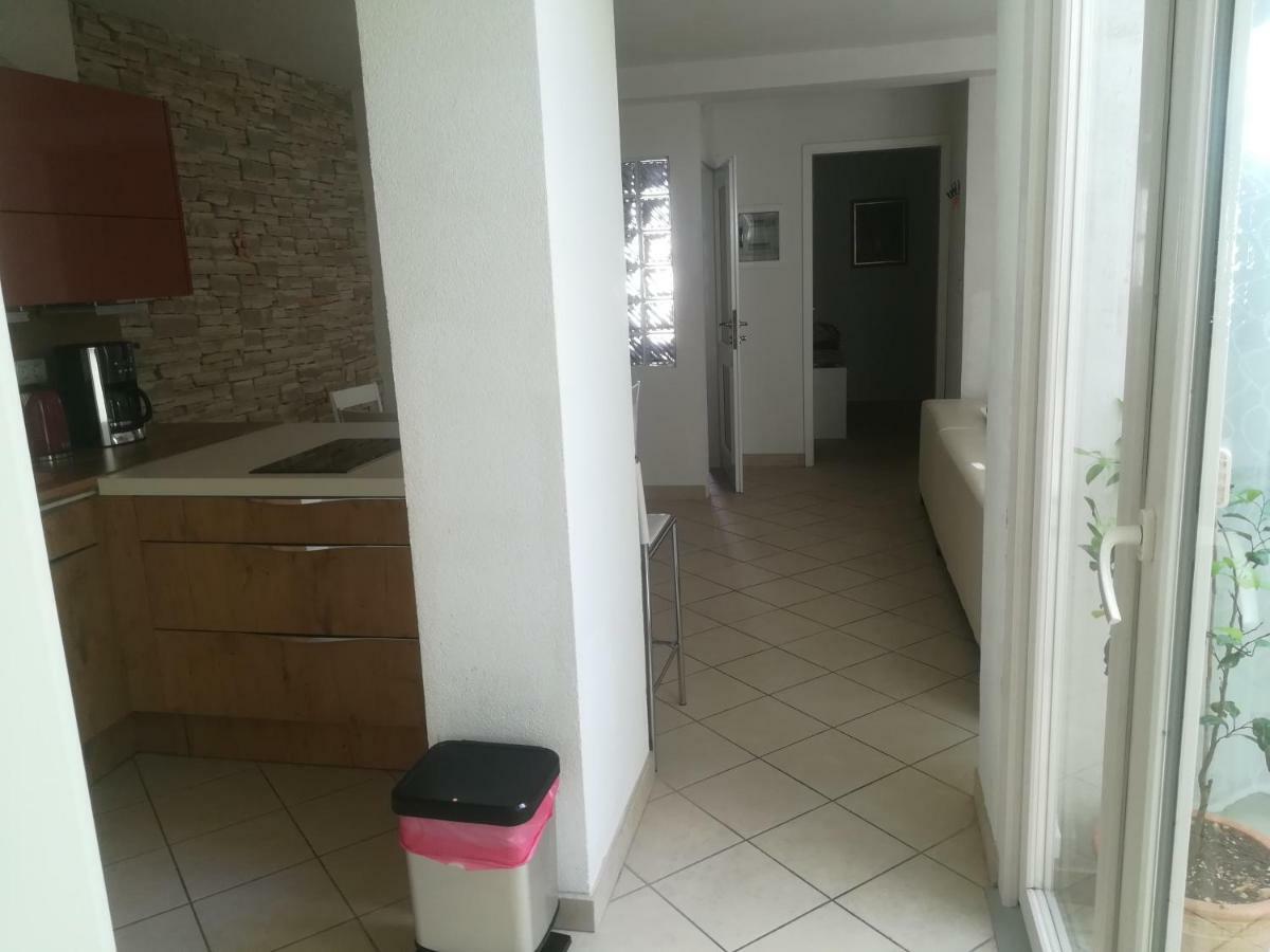 Apartma Zalka Изола Екстериор снимка