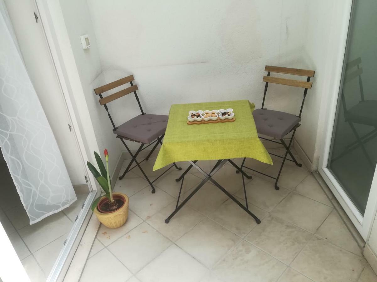 Apartma Zalka Изола Екстериор снимка