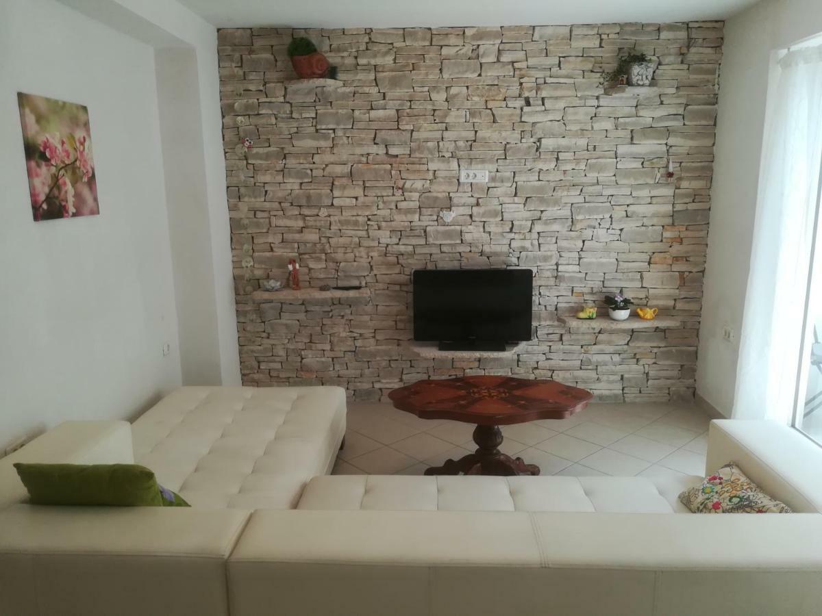 Apartma Zalka Изола Екстериор снимка