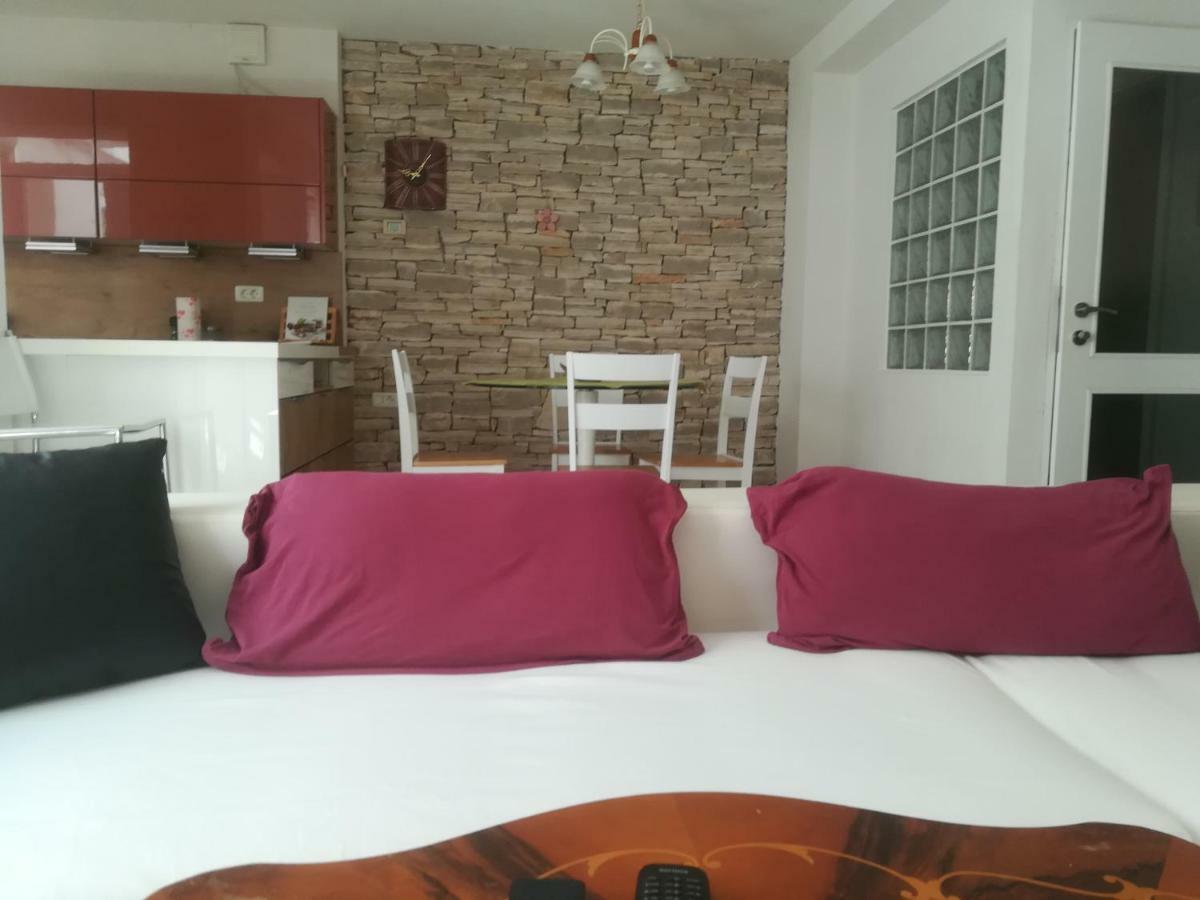 Apartma Zalka Изола Екстериор снимка