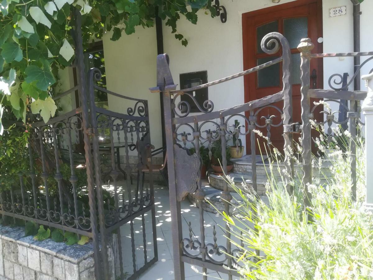 Apartma Zalka Изола Екстериор снимка
