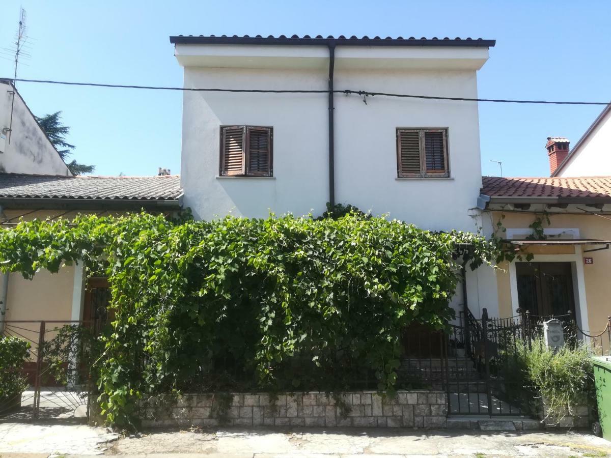 Apartma Zalka Изола Екстериор снимка
